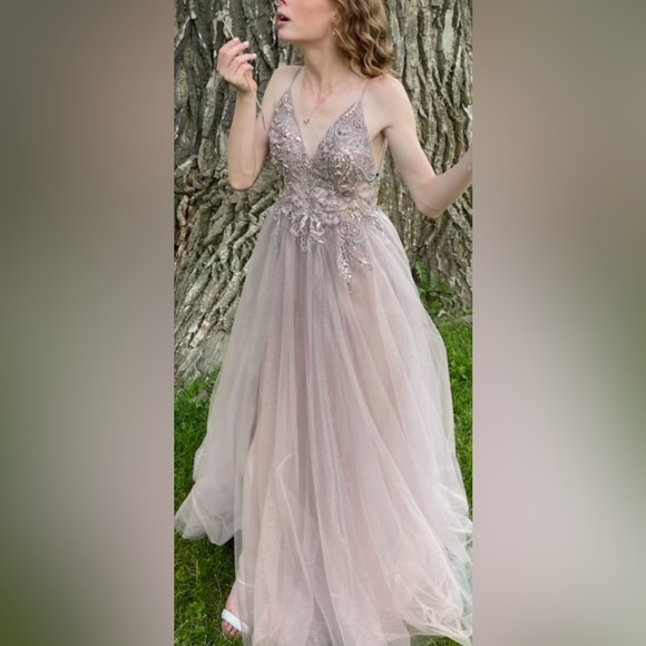 Andrea And Leo A0850 Grad Dress - Picture 5 of 7